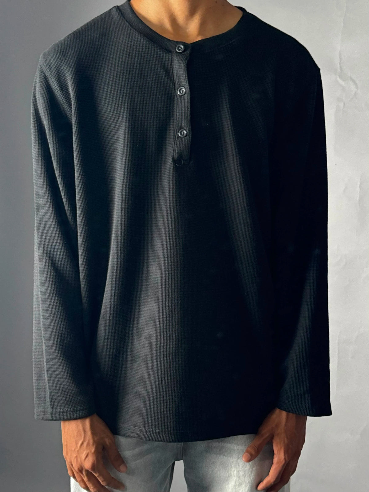 Henly black