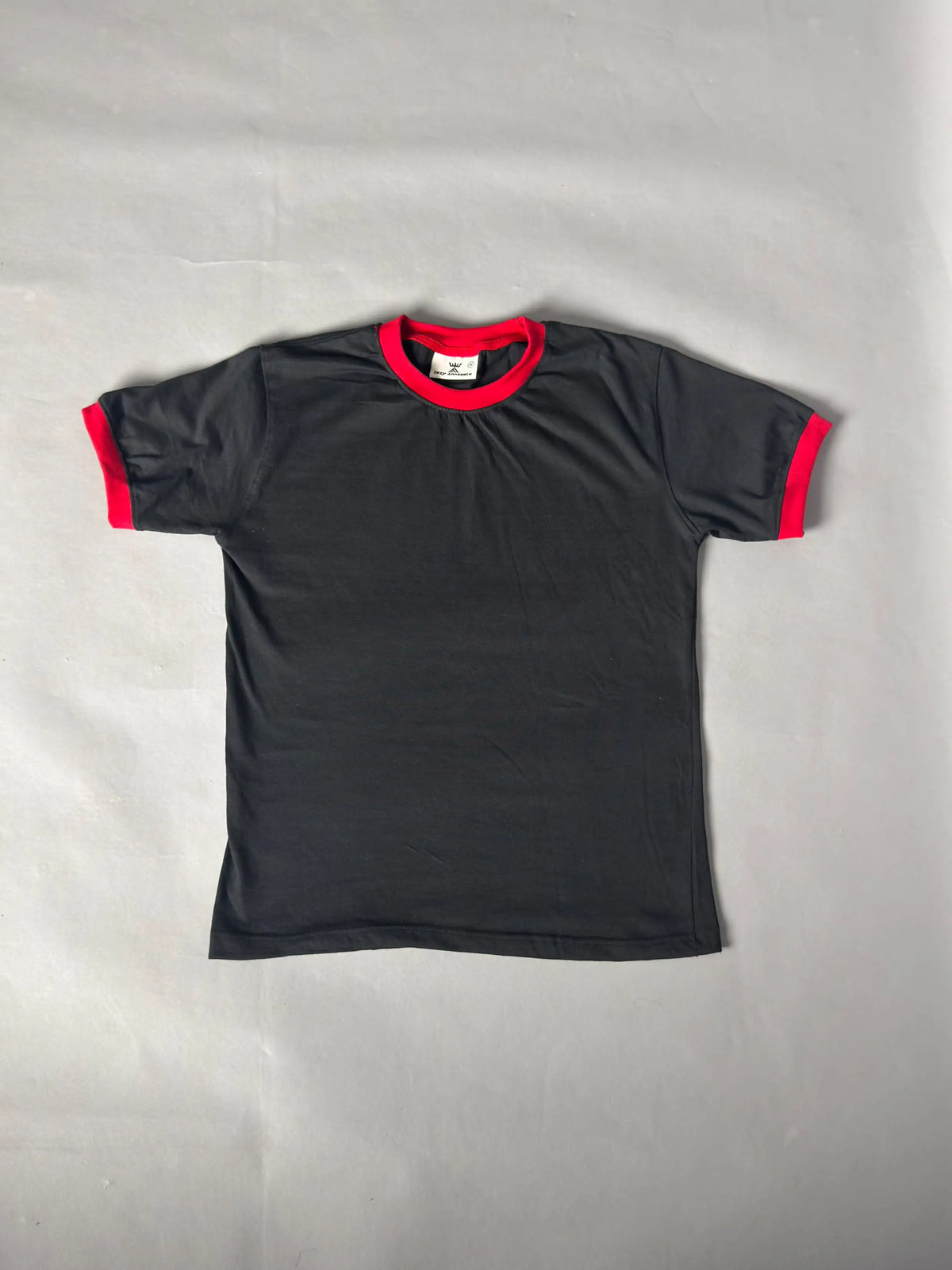 BLACK & RED RINGER