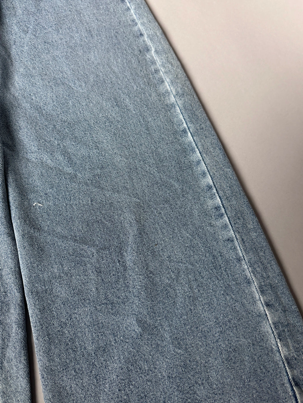 light vintage blue
